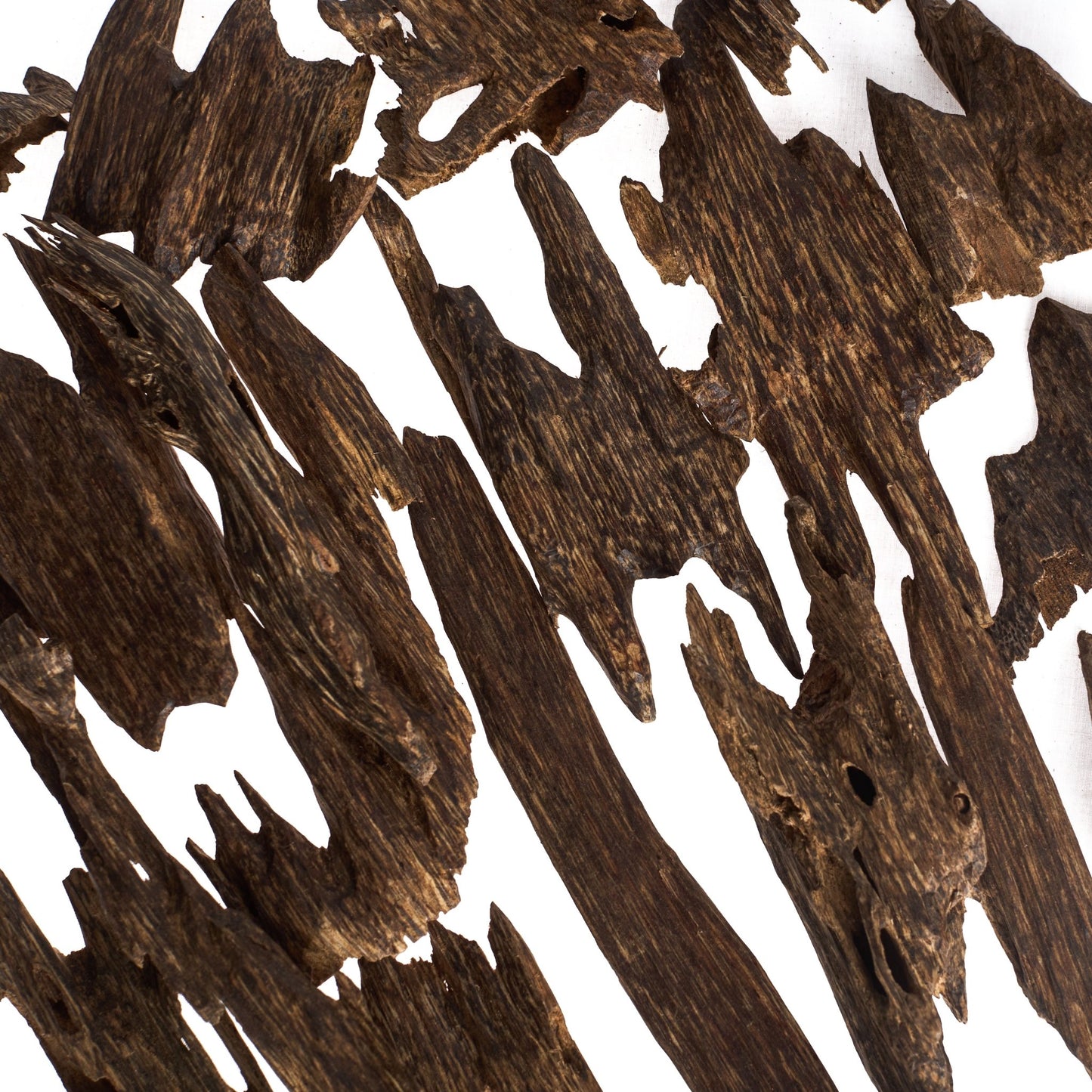 OUDH CAMBODIAN TRIPLE SUPER - Naqwah Perfumes